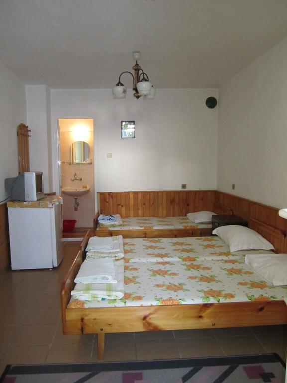 Central Guesthouse Nesebar Exteriör bild