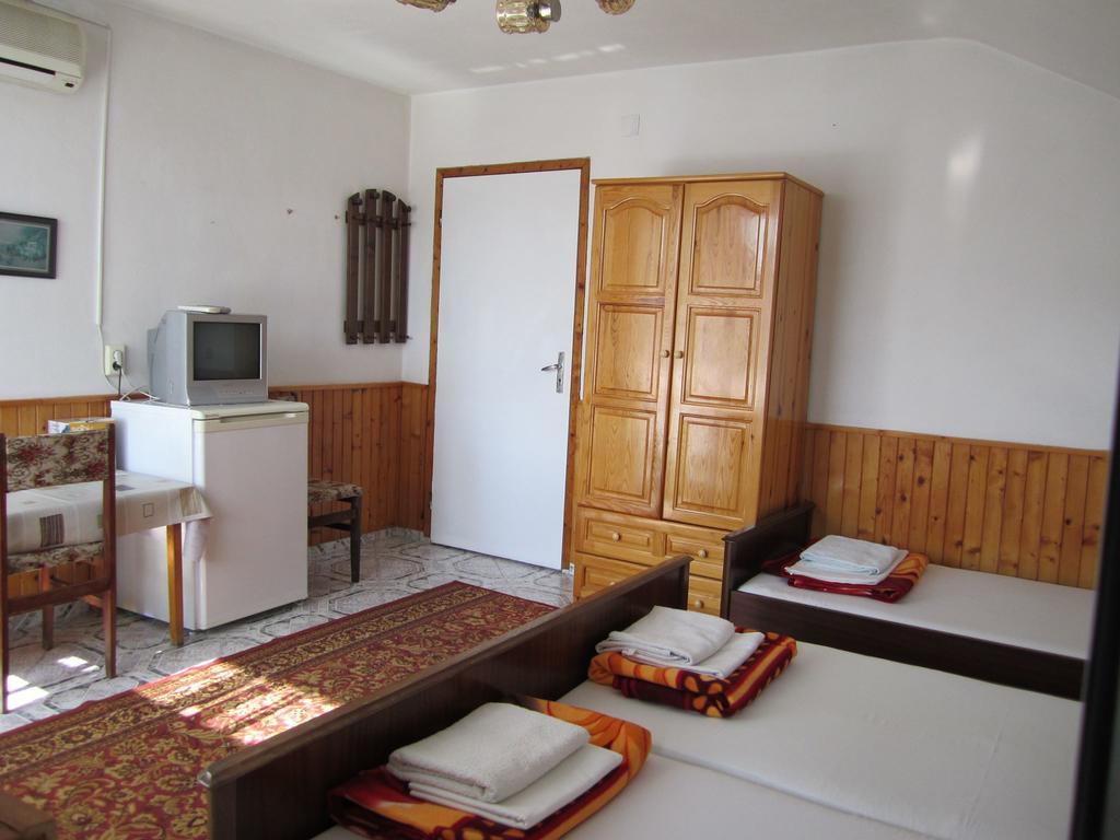 Central Guesthouse Nesebar Exteriör bild